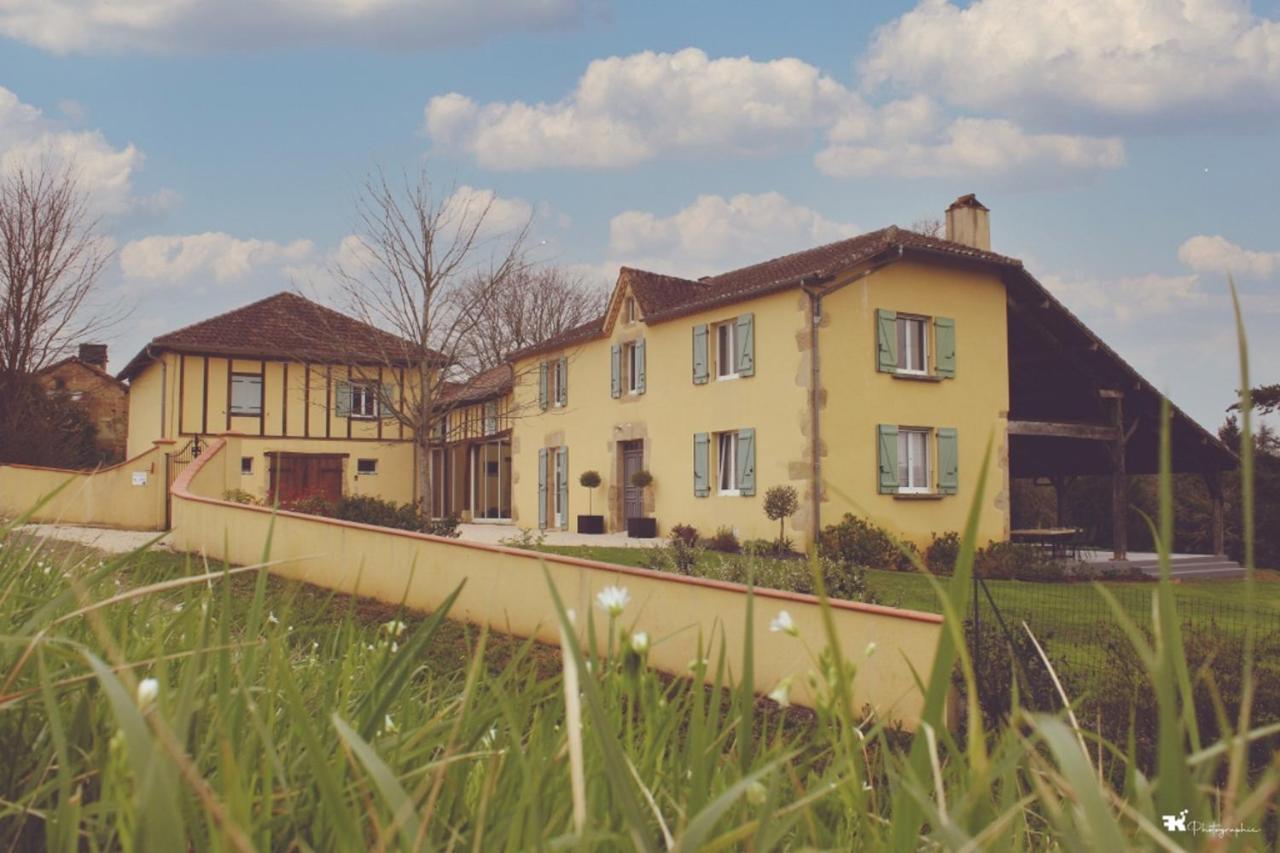 Maison D'Hotes Le Courty Blousson-Sérian Buitenkant foto